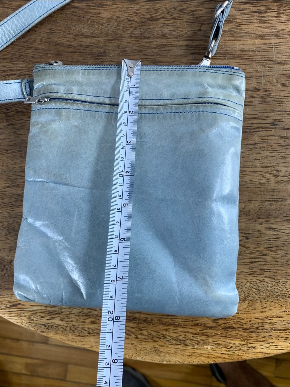Vintage 90s small M0851 crossbody leather bag - Picture 7 of 10